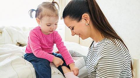 7 μοντεσοριανοί τρόποι για να αποφεύγετε τους πρωινούς καβγάδες πριν το σχολείο