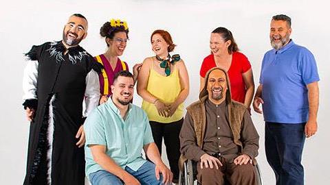 Η θεατρική παράσταση «Το δικό μας παραμύθι: μια μουσικός, μια καρακάξα κι ένας κάστορας!» από τις 13/10 στο Θέατρο Ίσον