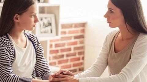 «Η μέρα που η μαμά μού μίλησε για το σεξ»: 5 γυναίκες θυμούνται 