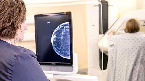 Δωρεάν εξέταση μαστού και συνταγογράφηση μαστογραφίας από τον Δήμο Αθηναίων 