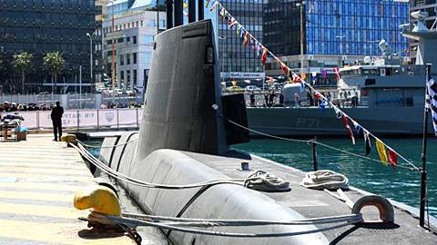 Το Πολεμικό Ναυτικό καλεί 30 μαθητές να ταξιδέψουν με υποβρύχιο και πυραυλάκατο