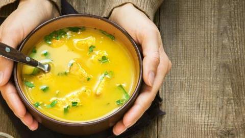 4 θρεπτικές σούπες για τις κρύες νύχτες του χειμώνα