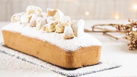 Χριστουγεννιάτικο κέικ από... κουραμπιέδες