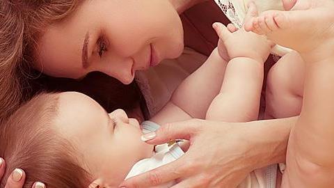 «Δεν θυμάμαι αν είχαμε φανταχτερό ή καθαρό σπίτι - θυμάμαι ότι μαζί σου ένιωθα ασφαλής»