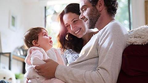 Βιαζόμαστε να τους μάθουμε τα πάντα αλλά ξεχνάμε ότι είναι απλώς παιδιά