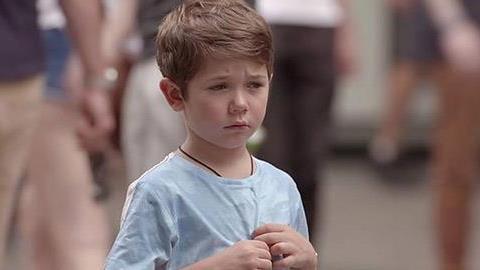 «Όσα έμαθα την ημέρα που έχασα τον γιο μου μέσα στο πλήθος»