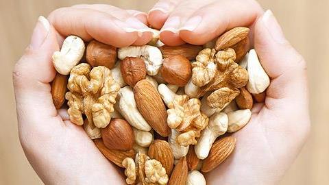 Ποιοι ξηροί καρποί δεν παχαίνουν και είναι κατάλληλοι για δίαιτα;