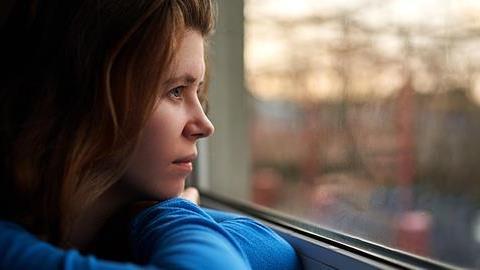 «Μαμά, με πλήγωσες πολύ αλλά σε συγχωρώ και ξαναφτιάχνω τη ζωή μου»