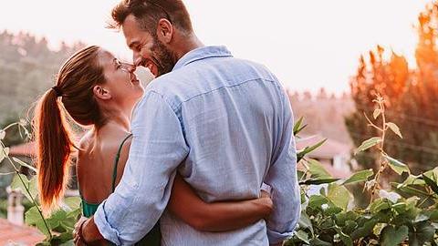 6 συνήθειες των ζευγαριών που αποδεικνύουν την αληθινή αγάπη