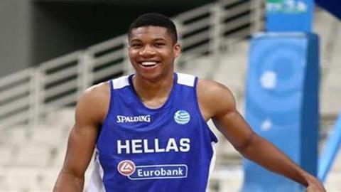 H ακαδημία Αντετοκούνμπο ξεκίνησε και χαρίζει υποτροφίες σε όσους ξεχωρίσουν