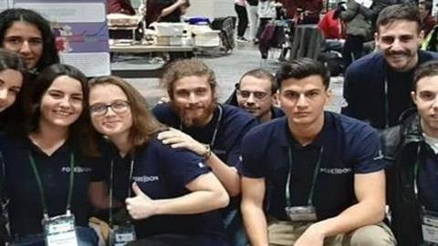 «Χρυσό» για Έλληνες φοιτητές ανάμεσα σε 5.000 συνυποψήφιους από ΜΙΤ και Harvard