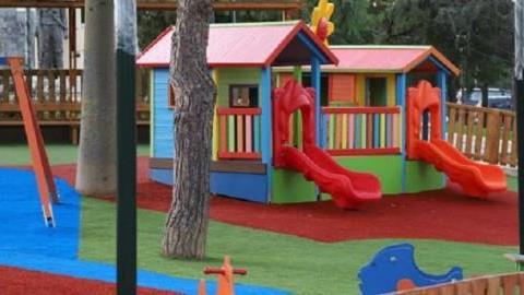 Η πρώτη παιδική χαρά για βρέφη στην Αττική άνοιξε και σας περιμένει!