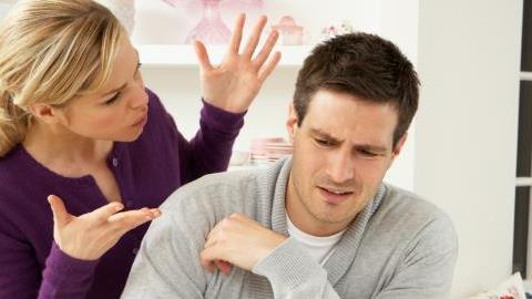 «Δεν είναι γκρίνια, αγάπη μου, είναι παράπονο και πρέπει να τ’ ακούσεις!»