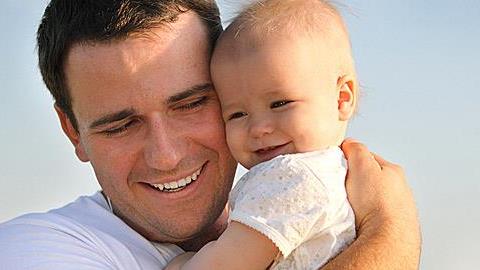 Όταν ο πατέρας αισθάνεται απόρριψη από το μωρό