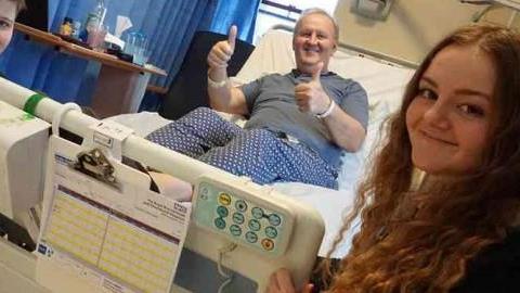 Μαθήτρια έσωσε τον πατέρα της από ανακοπή χάρη στα μαθήματα CPR που έκανε στο σχολείο