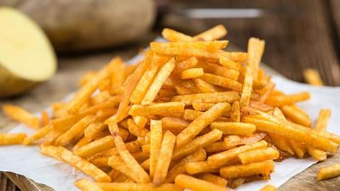 Συνταγές για παιδιά: τηγανητές πατάτες… φούρνου!