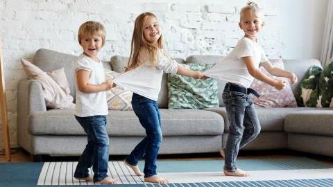 Πώς επηρεάζει τον χαρακτήρα και την υγεία των παιδιών η σειρά γέννησής τους;