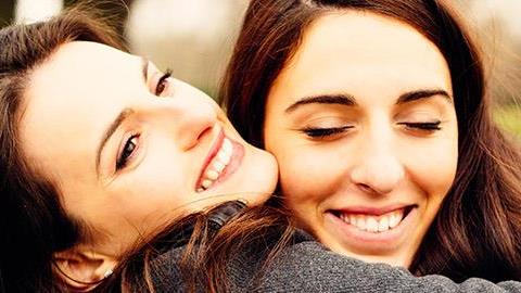 «H αδελφή μου είναι η καλύτερή μου φίλη κι όποιος την πειράξει θα έχει να κάνει μαζί μου!»