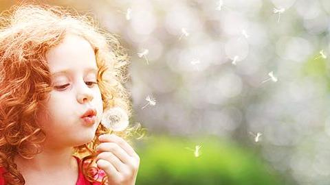 Τα μοναχοπαίδια είναι εξίσου ευτυχισμένα με τα παιδιά με αδέρφια!