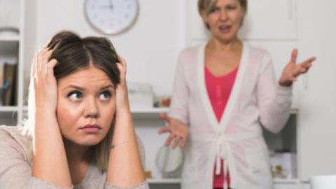 «Αγαπάμε τις μαμάδες μας, αλλά καμιά φορά μπορούν να γίνουν ανυπόφορες!»