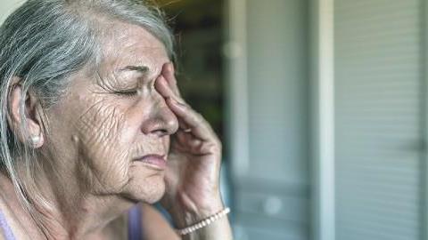 Τι πρέπει να κάνουμε αν «μένουμε σπίτι» με άτομο που ανήκει σε ευπαθή ομάδα