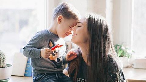 5 σημάδια πως είσαι μια καλή μαμά, ακόμα κι εν μέσω καραντινας!