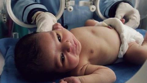 Βρέφος 3 μηνών το νεότερο κρούσμα του κορονοϊού στην Ελλάδα