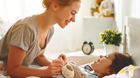 5 τρόποι για να ξυπνάτε τα... χουζούρικα παιδιά νωρίς στην καραντίνα