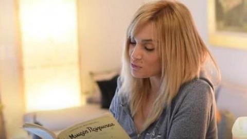 Η Ελεωνόρα Ζουγανέλη διαβάζει τον «Μικρό Πρίγκιπα» στο YouTube