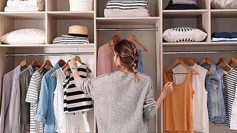 Οργάνωση ντουλάπας και 3 ακόμα δουλειές που μπορείς να κάνεις τώρα που έχεις χρόνο