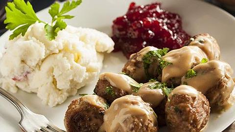 ΙΚΕΑ: έδωσαν τη μυστική συνταγή για τα ζουμερά κεφτεδάκια τους στο κοινό λόγω καραντίνας