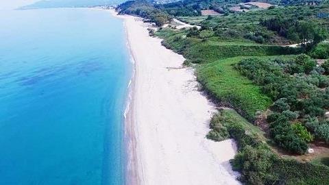 Η πιο μεγάλη και ευρύχωρη παραλία της Ευρώπης, είναι ελληνική! 