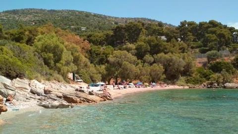 Πώς να περάσετε το τριήμερο του Αγίου Πνεύματος αν δεν φύγετε απ’ την Αθήνα