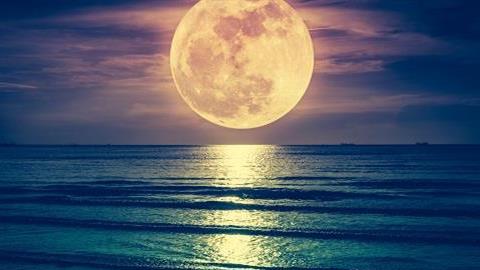 Απόψε η πρώτη πανσέληνος του καλοκαιριού! 