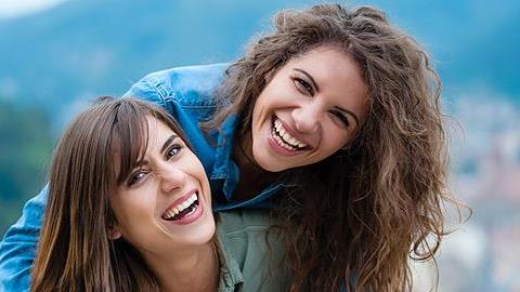 8 ατράνταχτες αποδείξεις ότι έχετε την καλύτερη αδερφή του κόσμου