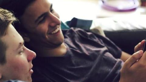 Γιατί τα αγόρια αργούν να μεγαλώσουν και να ωριμάσουν