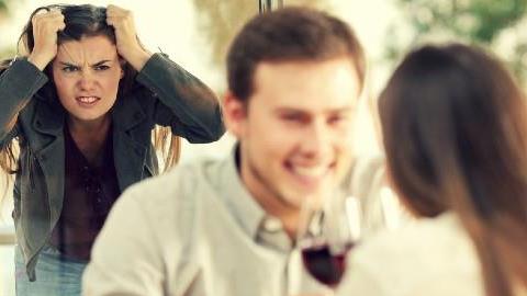 Πώς «τρελαίνεται» το κάθε ζώδιο με την απιστία