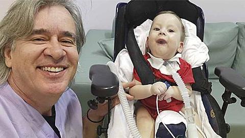 Ο μικρός Ηλίας είναι το πρώτο παιδί που θα κάνει γονιδιακή θεραπεία στην Ελλάδα!