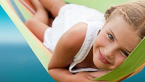 AROXOL pure & strong για 100% προστασία από τα έντομα με 0% αλλεργιογόνα και 0% άρωμα