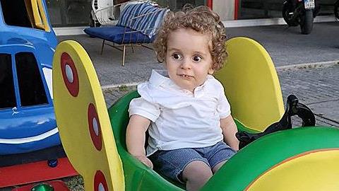 Ο Παναγιώτης-Ραφαήλ είναι καλά και απολαμβάνει τις καλοκαιρινές του βόλτες!