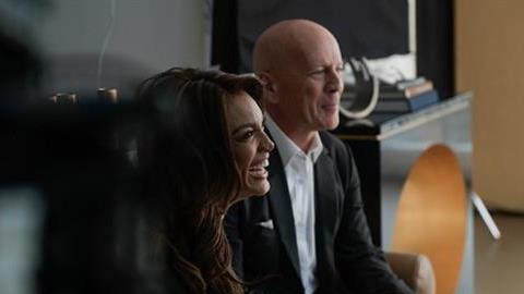Αυτός είναι ο πραγματικός Bruce Willis: Αποκλειστικό υλικό από τα παρασκήνια του νέου διαφημιστικού της HELL ENERGY