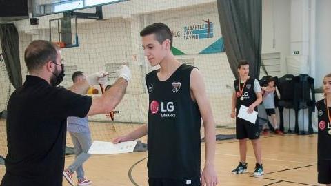 Η LG τίμησε τους νεαρούς «LG Αθλητές του Αύριο» κι έδωσε τις υποτροφίες της επόμενης σεζόν