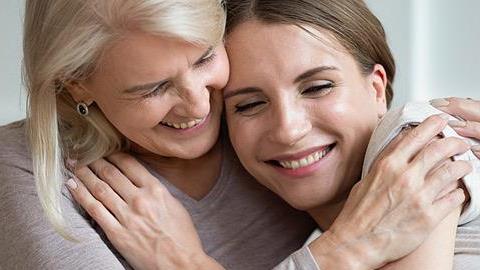 «Η μαμά μου είναι η καλύτερή μου φίλη και νιώθω πολύ τυχερή που είναι δίπλα μου!»