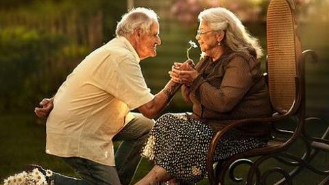 «Ευλογία είναι να τιμάς τον άνθρωπο που έχεις δίπλα σου μέχρι το τέλος»