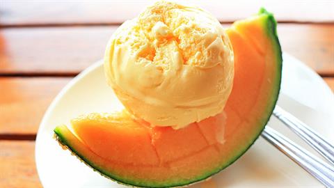 Πανεύκολο παγωτό πεπόνι, χωρίς παγωτομηχανή!