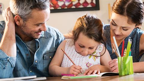 «Η κόρη μου έγινε η καλύτερη μαθήτρια, παρόλο που μου έλεγαν πως έχει μαθησιακά προβλήματα...»