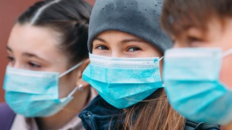 Θεοδωρικάκος: Δωρεάν μάσκες σε όλους τους μαθητές