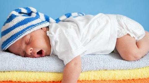 Βρεφικός ύπνος: 7 μύθοι καταρρίπτονται