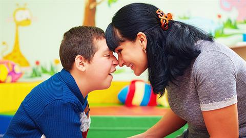 «Το παιδί μου διαγνώστηκε με αυτισμό αλλά αυτό δεν το εμπόδισε να πετύχει τα όνειρά του»