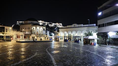 Πρόεδρος Νοσοκομειακών Γιατρών: Απαγόρευση κυκλοφορίας από τις 20:00 αν χρειαστεί